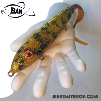 Custom Jerkbait Magnet Tail 02