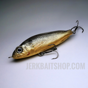 Der kleine Jerkbait von Mr. Zorba in der Farbe Smoked Shad